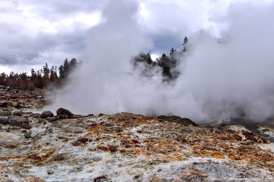 Steamboat Geyser — Yellowstone NP