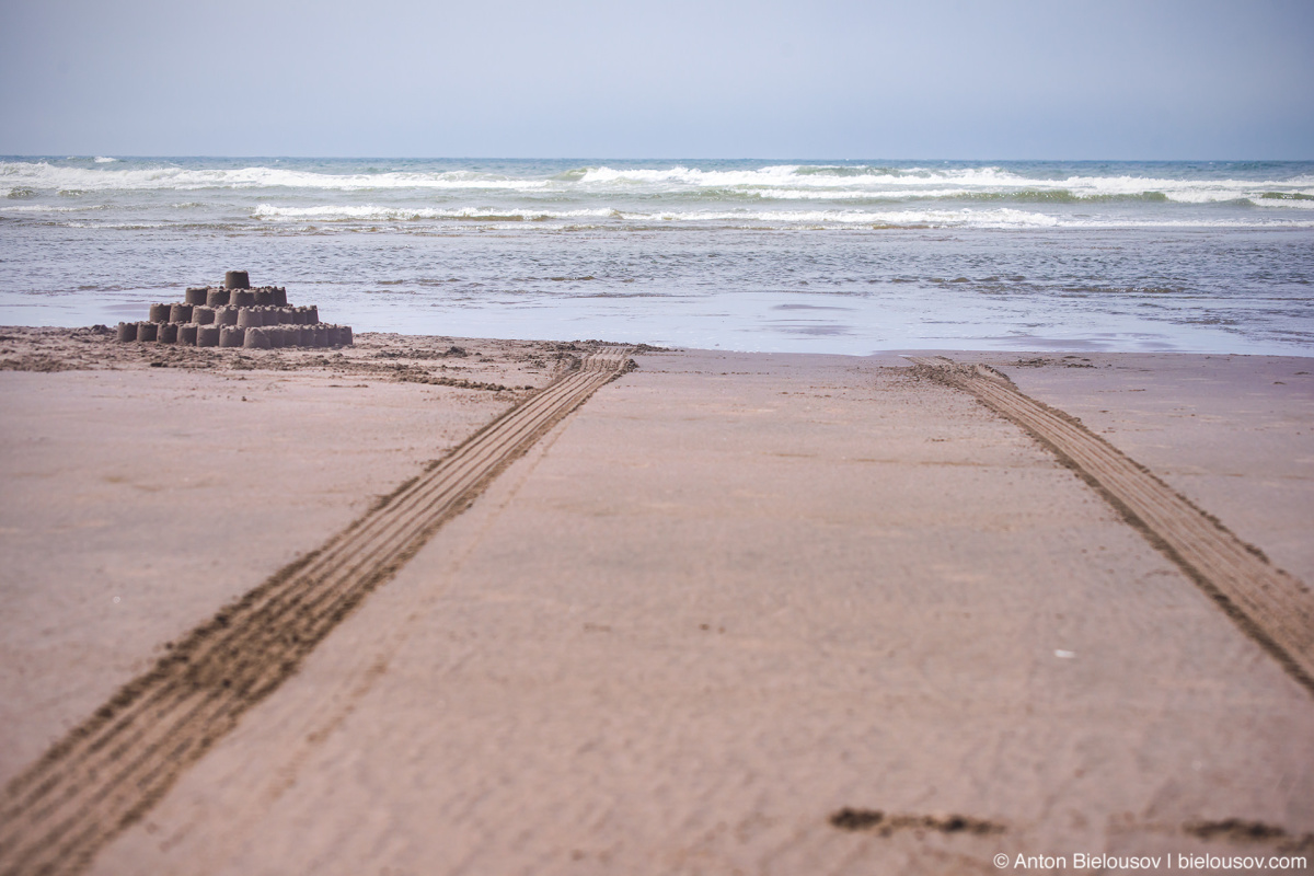 Sand castle and car tracks — Long Beach, WA