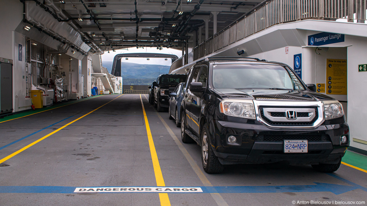 Island Aurora ferry (Port McNeil, BC)