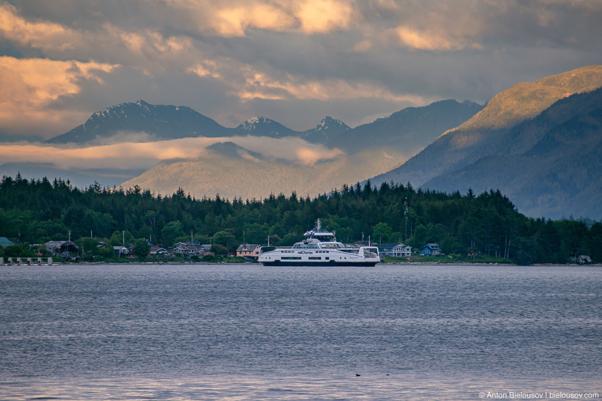 Island Aurora ferry (Sointula, BC)