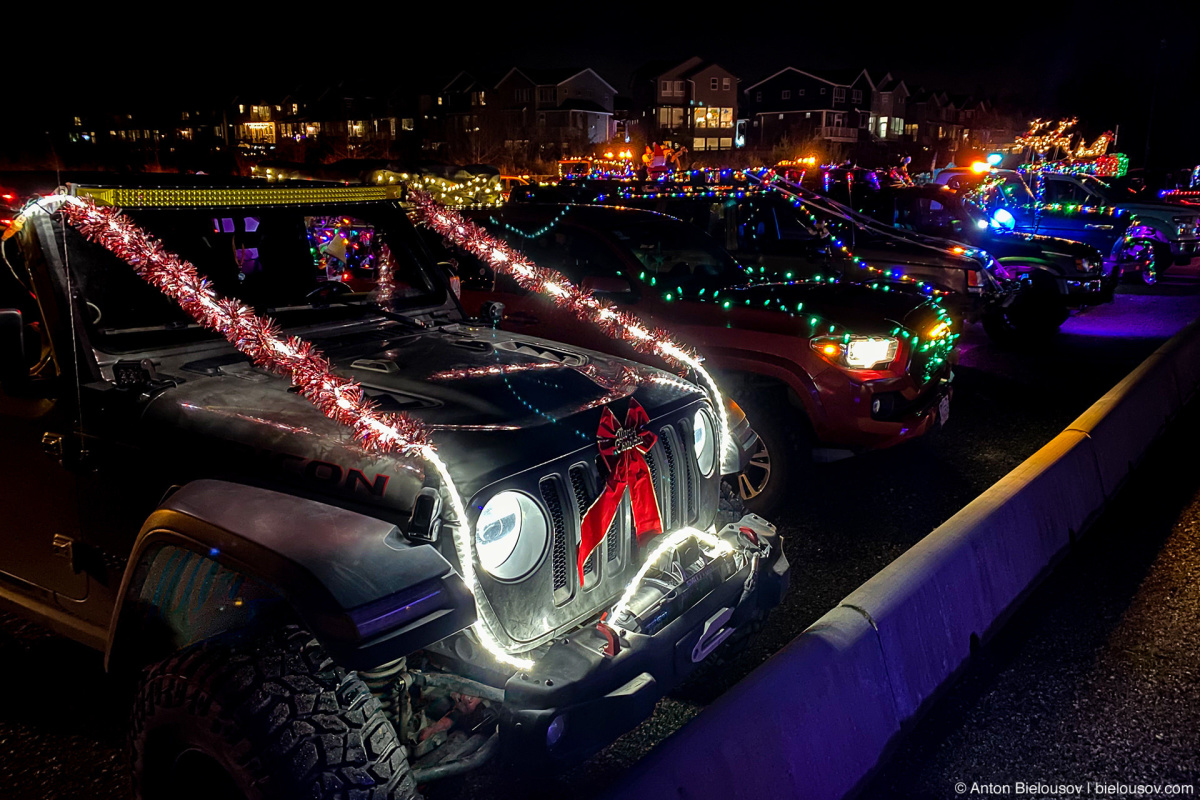 А у нас в Канаде: Рождественский конвой: christmass convoy jeep