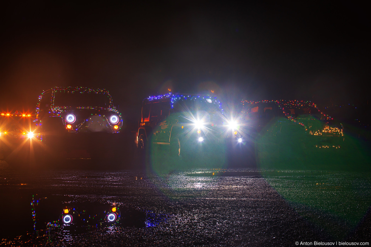 А у нас в Канаде: Рождественский конвой: christmass convoy jeeps