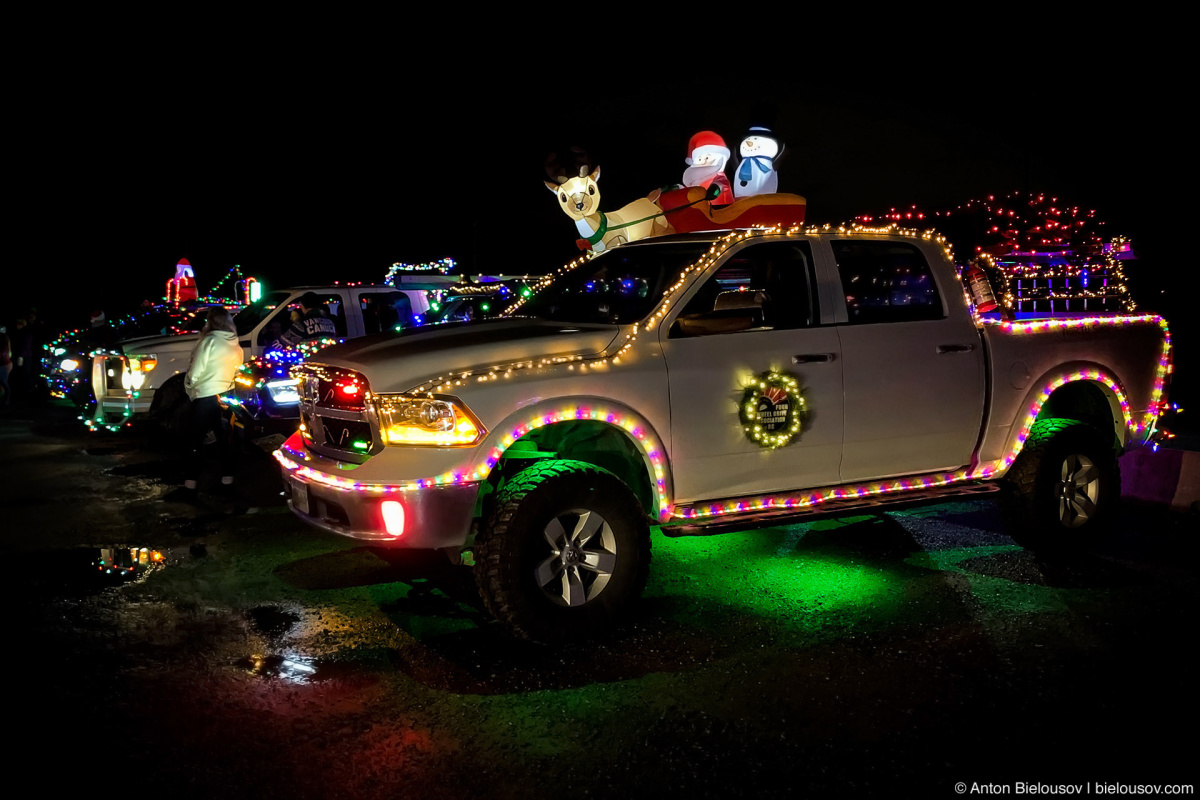 А у нас в Канаде: Рождественский конвой: christmass convoy pickup truckjpg