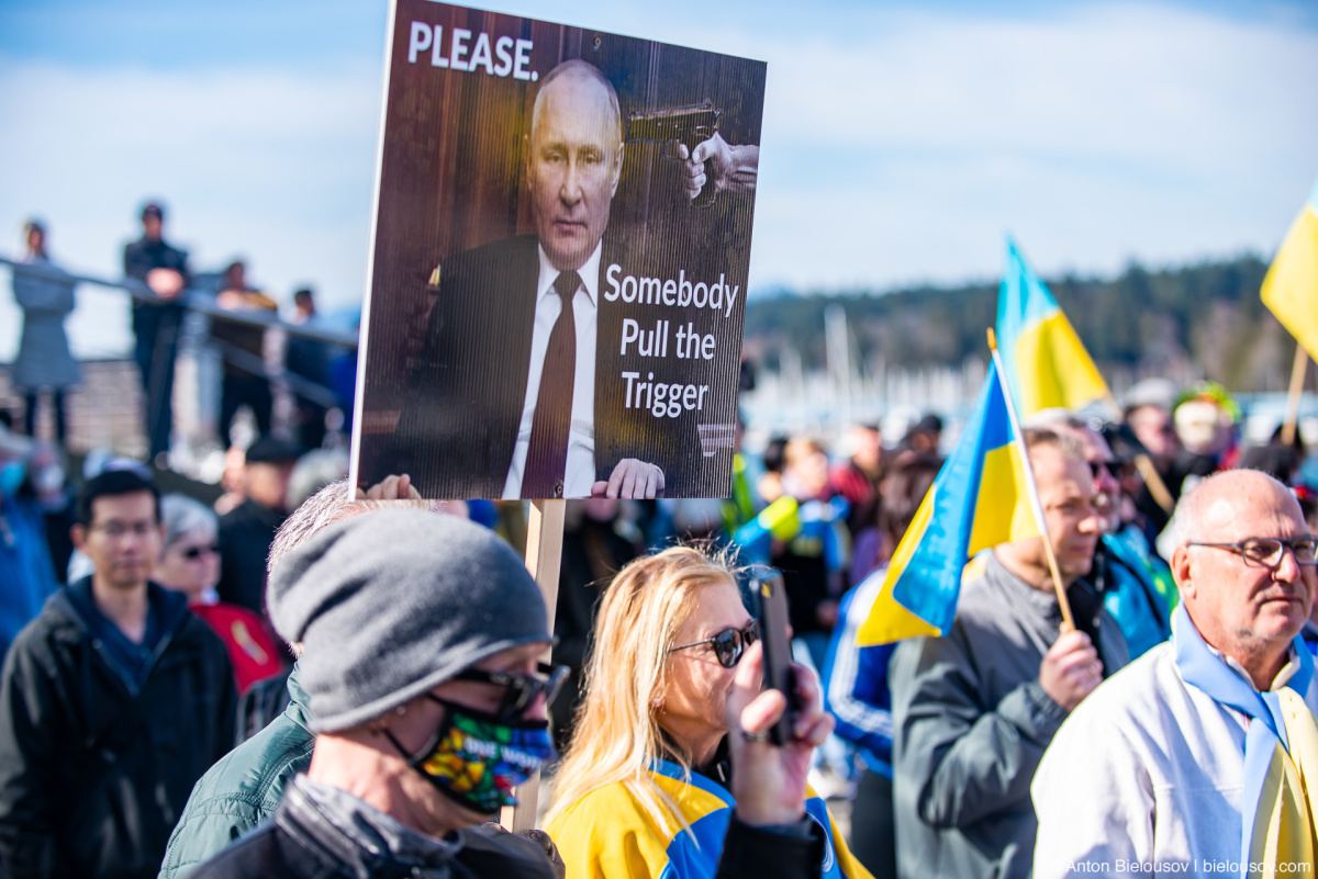 Репортажи: Канада стоит вместе с Украиной: stand with ukraine vancouver 03