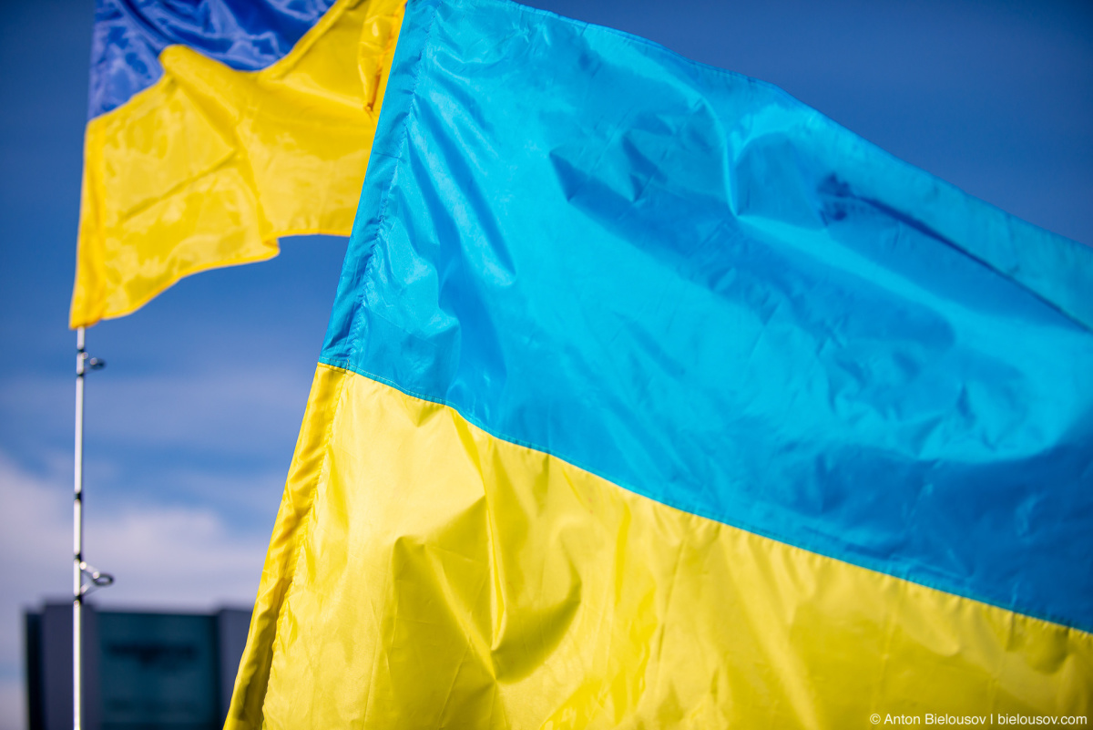 Репортажи: Канада стоит вместе с Украиной: stand with ukraine vancouver 15