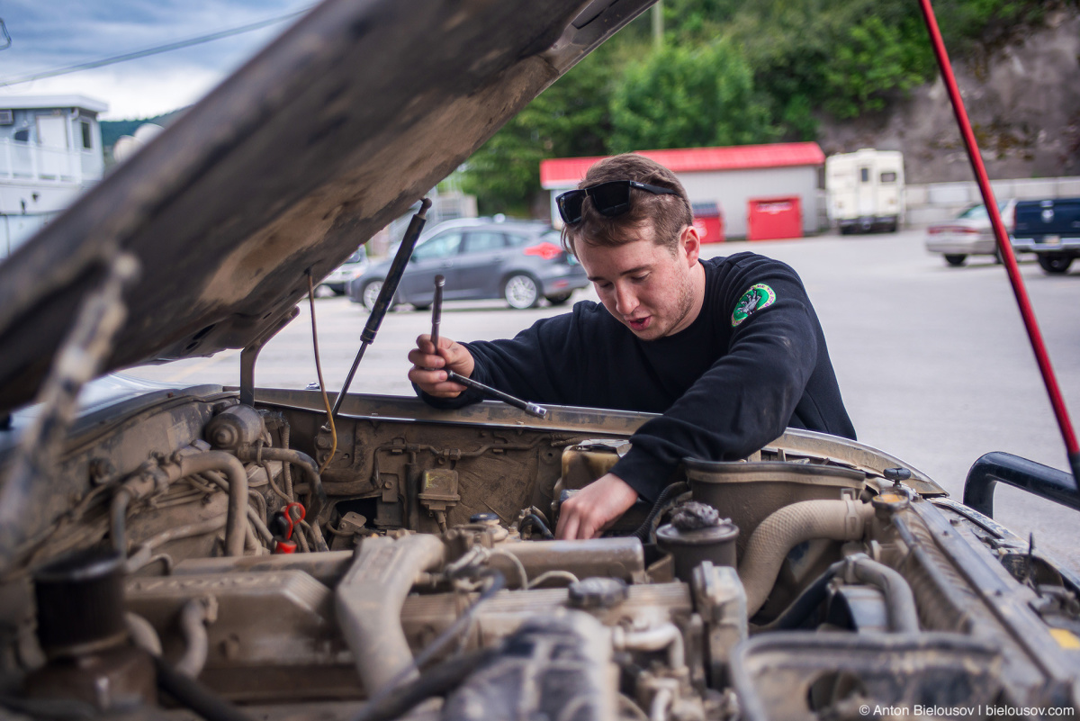 Whipsaw rescue: Land Cruiser repairs