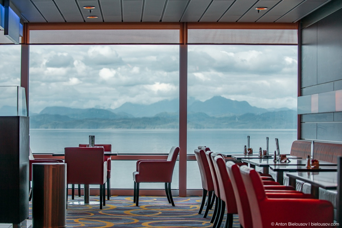 Celebrity Eclipse Oceanside Café window sitting