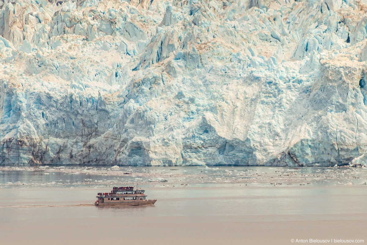 Hubbard Glacier tour boat