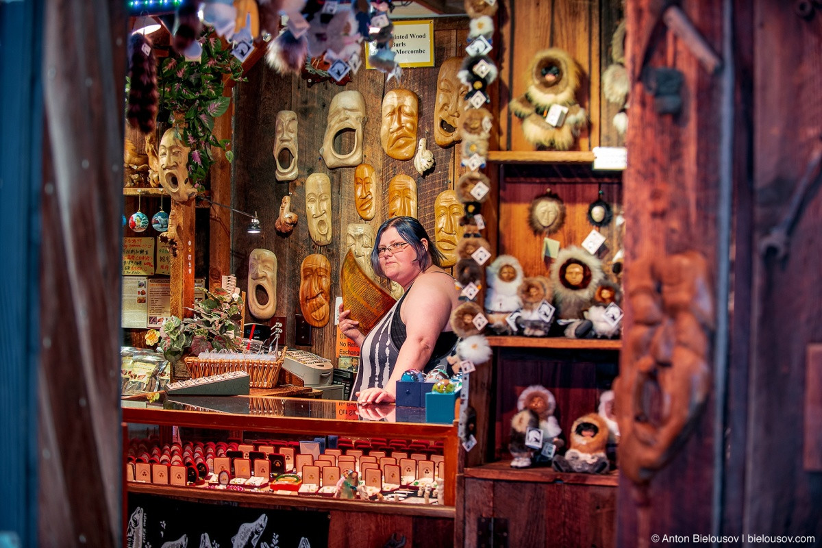 Gem store at Creek Street — Ketchikan, AK