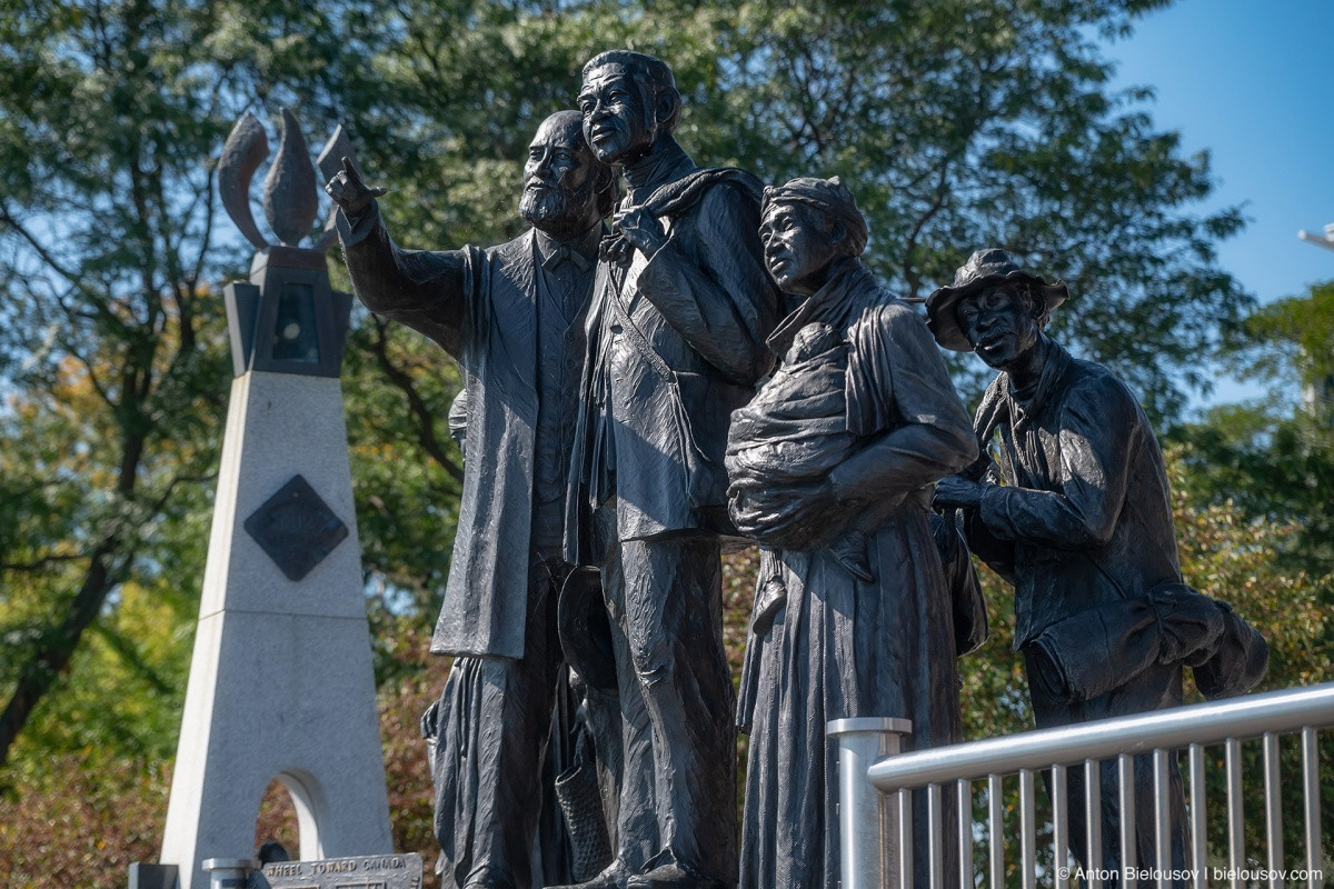 Gateway to Freedom memorial, Detroit, MI