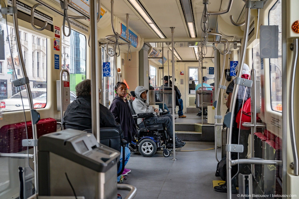 Detroit QLine tram