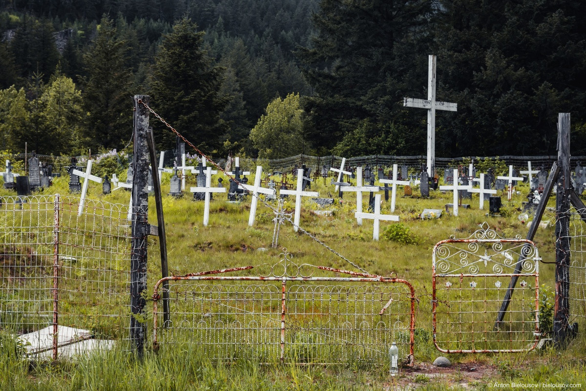 First nations cemetery (Skatin, BC)