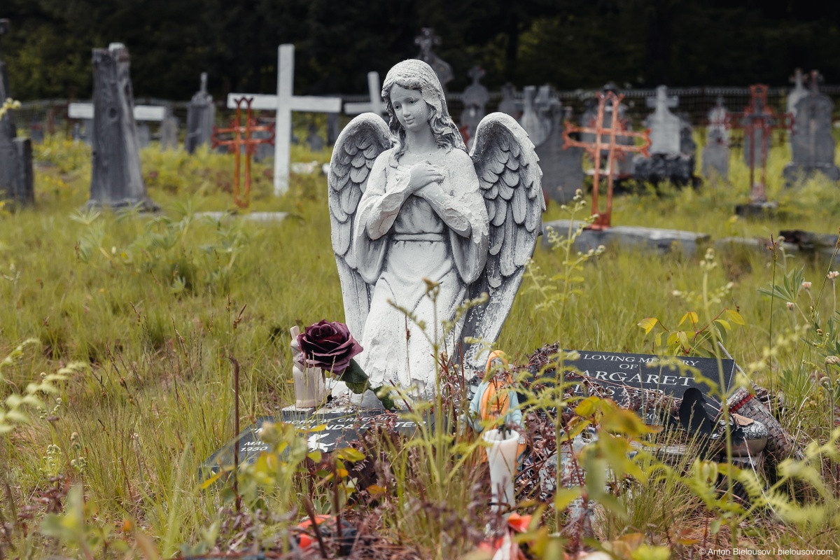 First nations cemetery (Skatin, BC)